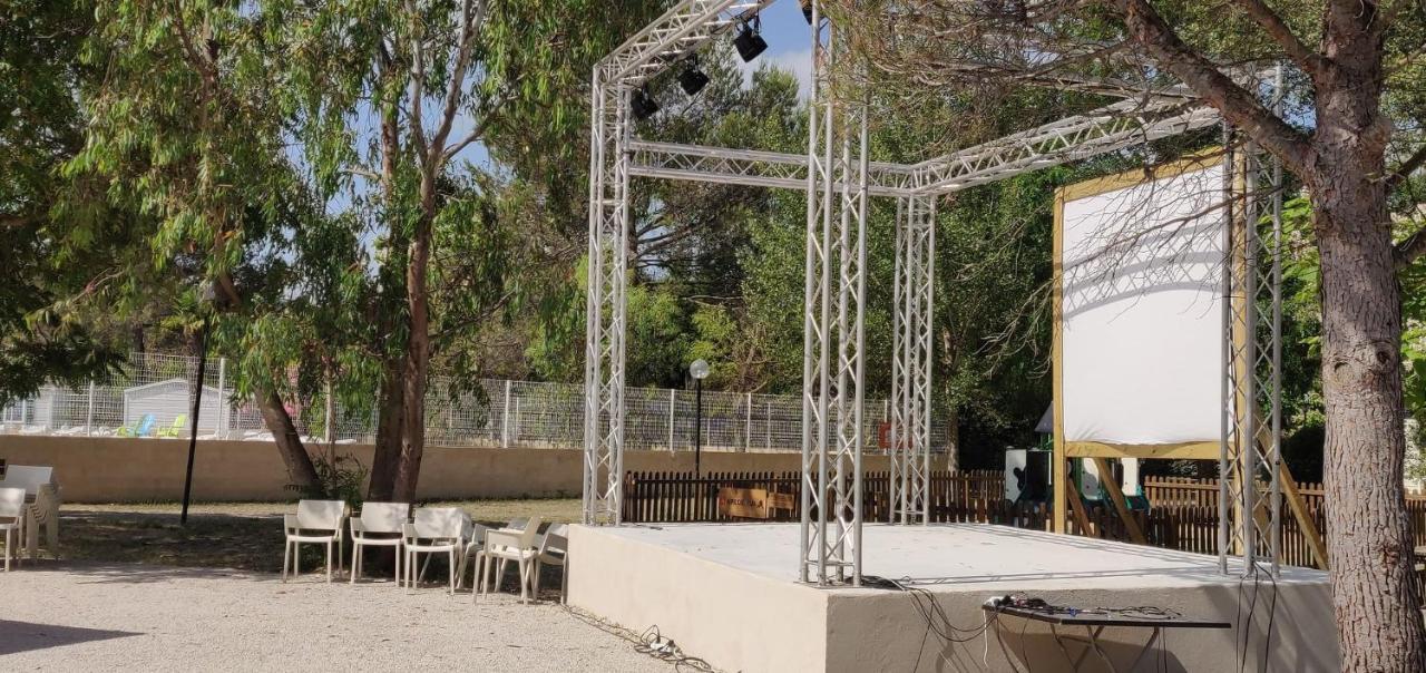 Mobile Home Tout Confort Alexandre لا روكي دي انثيرون المظهر الخارجي الصورة