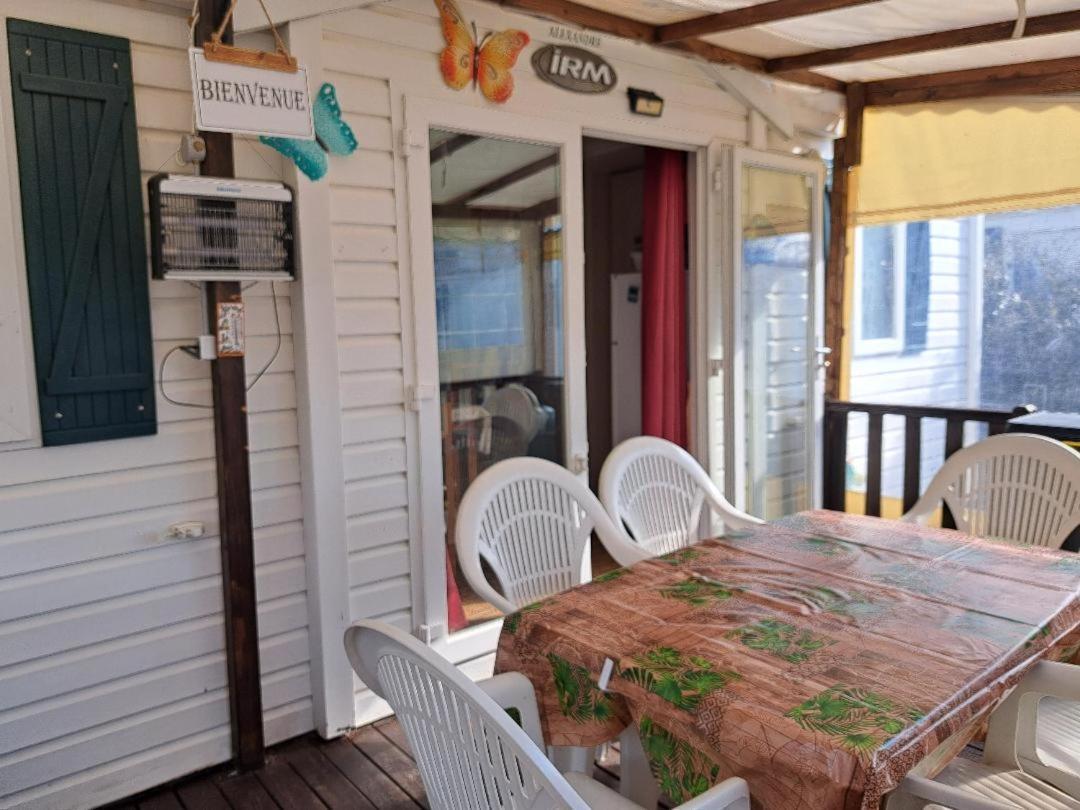 Mobile Home Tout Confort Alexandre لا روكي دي انثيرون المظهر الخارجي الصورة
